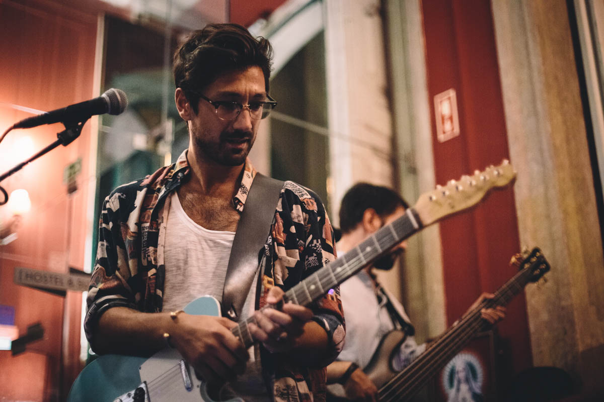 Band playing at The Independente Hostel and Suites